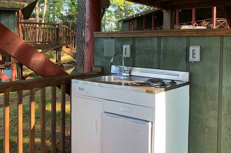 Mountain View Treetop Cabin-7